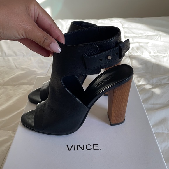 Vince leather bootie - Women’s 6 - Picture 3 of 5